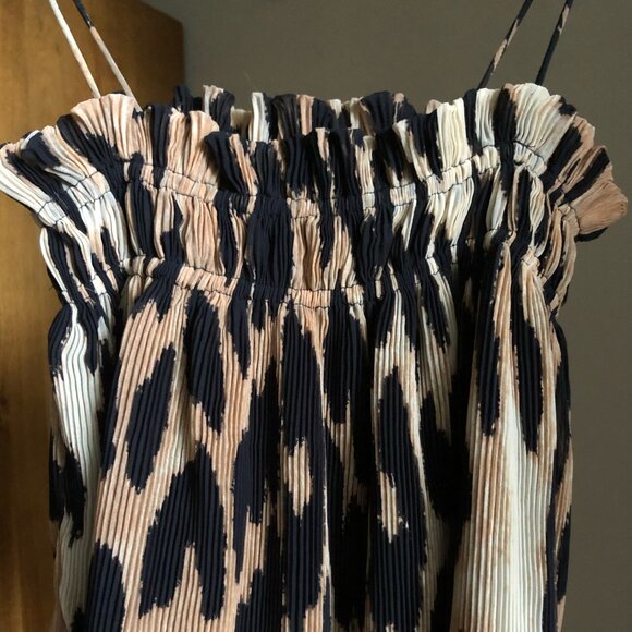 GANNI - Pleated Georgette Crop Top - Maxi Leopard - Picture 3 of 10